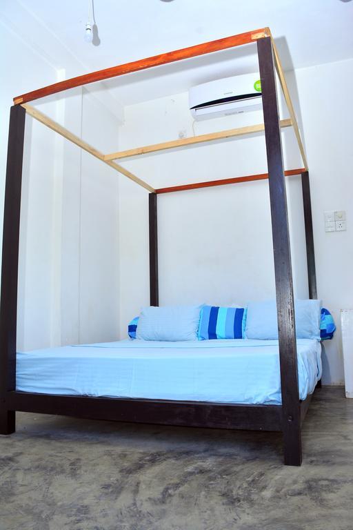 Cheeky Monkey Surf Camp Hotel Weligama Eksteriør billede
