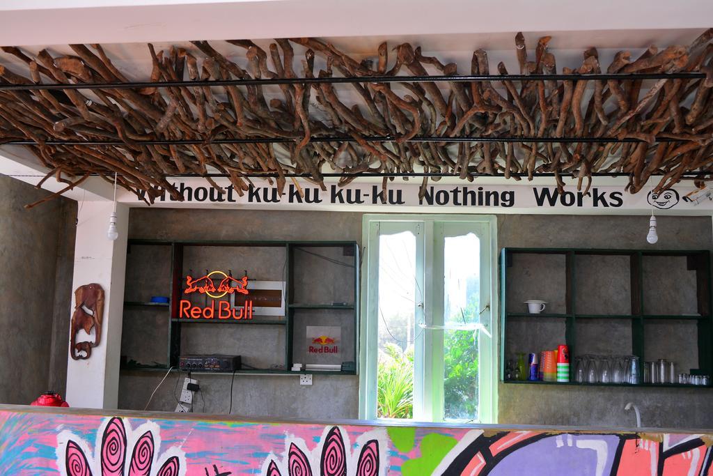 Cheeky Monkey Surf Camp Hotel Weligama Eksteriør billede
