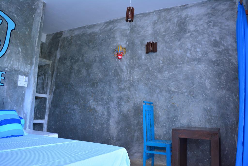 Cheeky Monkey Surf Camp Hotel Weligama Eksteriør billede