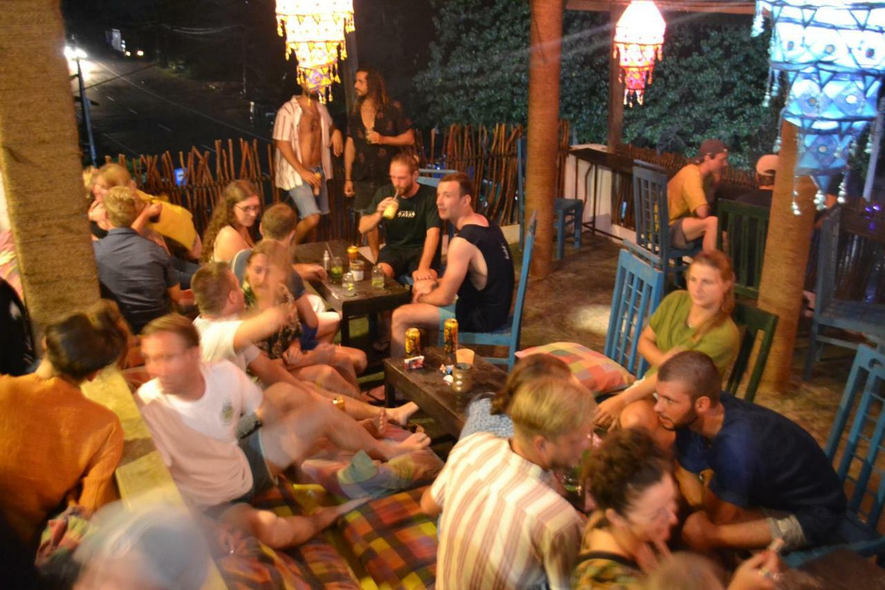 Cheeky Monkey Surf Camp Hotel Weligama Eksteriør billede