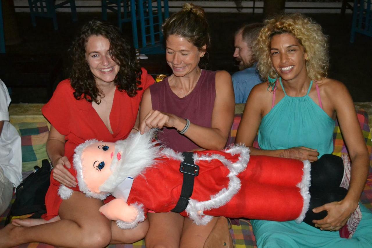 Cheeky Monkey Surf Camp Hotel Weligama Eksteriør billede